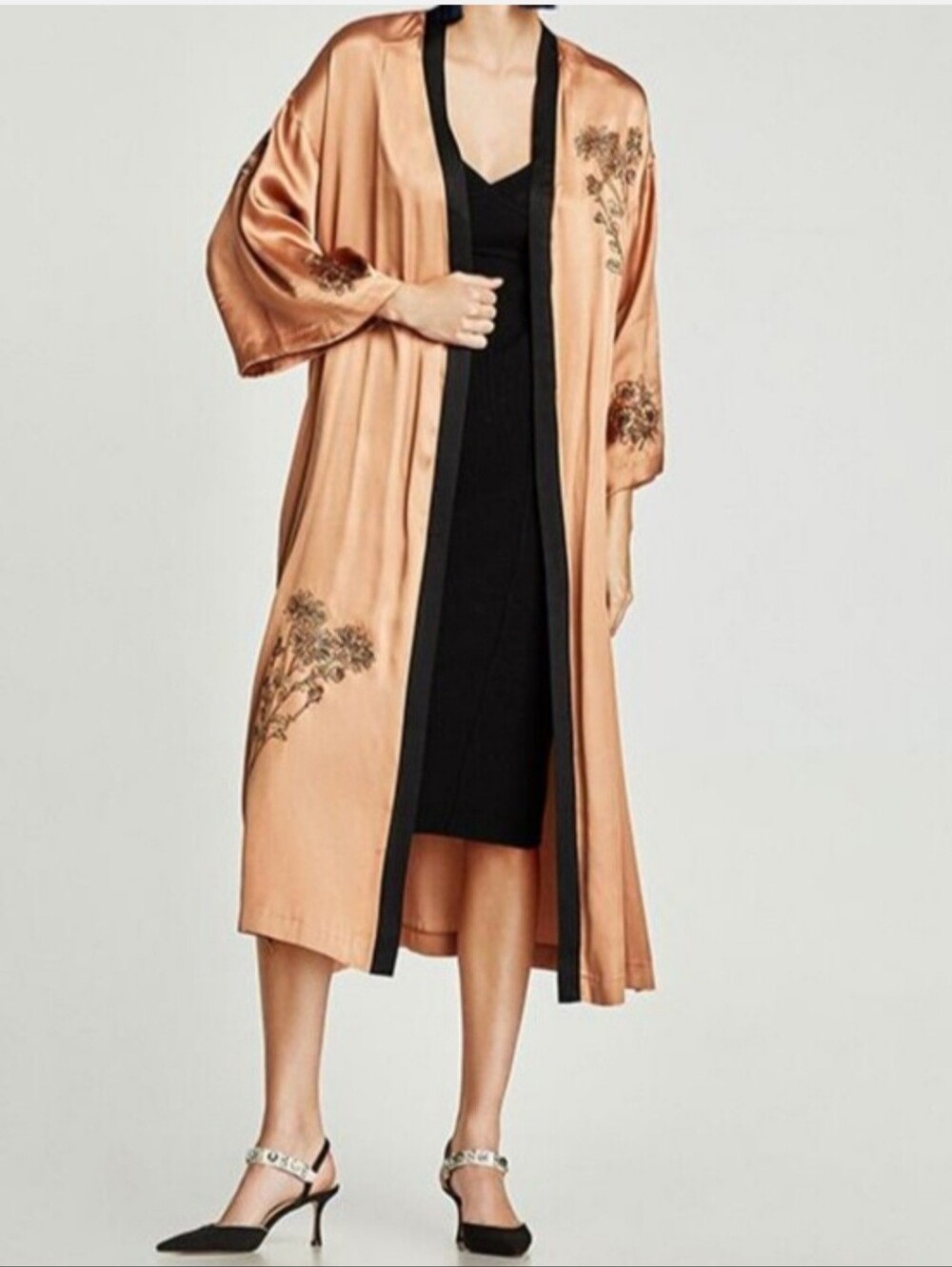 Zara Rose Gold Satin Embroidered Kimono Oversize Robe with Black Trim Size XS/S